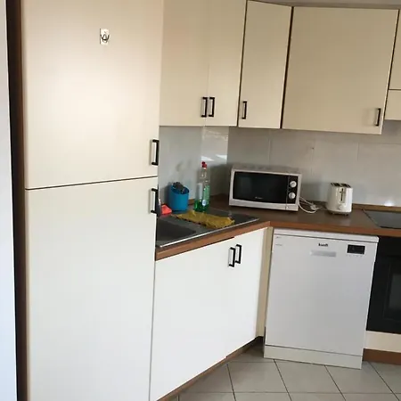 Lorena House 卡亚俄萨尔瓦赫