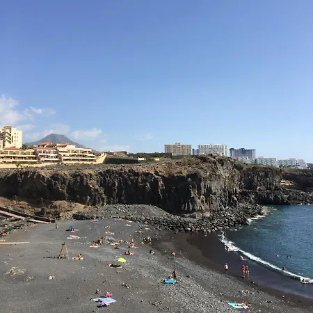 Lorena House * 卡亚俄萨尔瓦赫